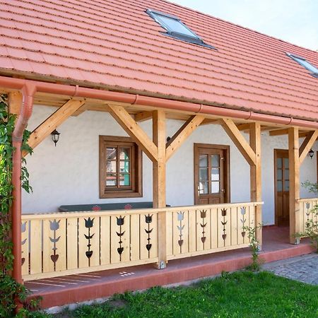 Pepi Vendeghaz - Casa De Oaspeti Pepi Joseni  Ngoại thất bức ảnh